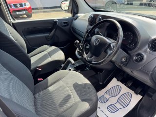 /photos/9796/50c57e93-2707-4770-95f5-34d319b9afa3_i320x240.jpg