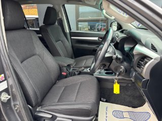 /photos/9796/97b04a2b-6b89-4eff-9e80-1ad5bcf4c037_i320x240.jpg